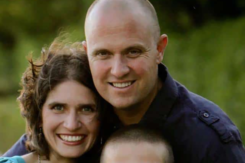 kyle james with wife